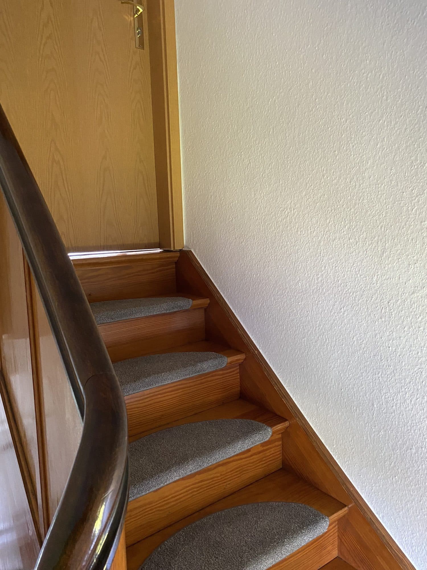 Treppenaufgang ins Obergeschoss